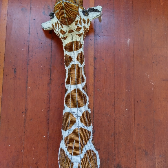 Beaded & Handcrafted Giraffe Head - Picture 5 of 10